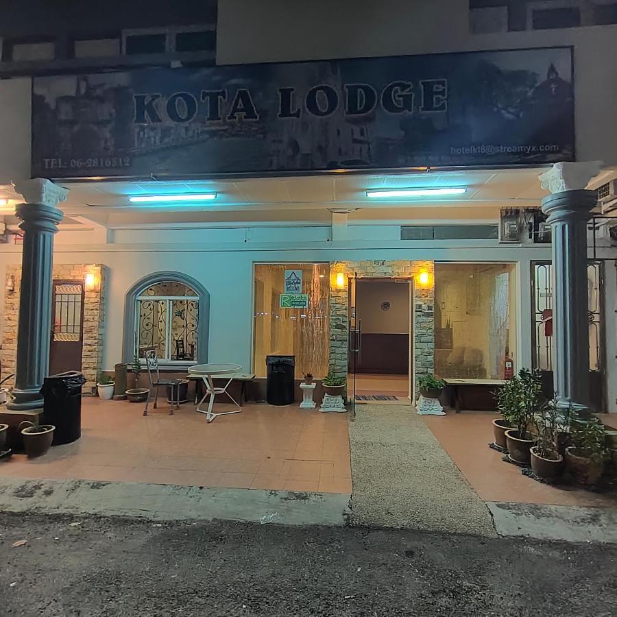 Kota Lodge Guest House Malacca Exterior foto