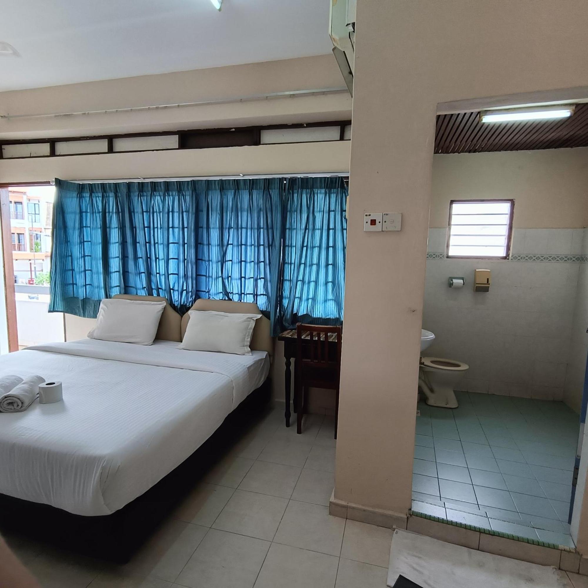Kota Lodge Guest House Malacca Exterior foto
