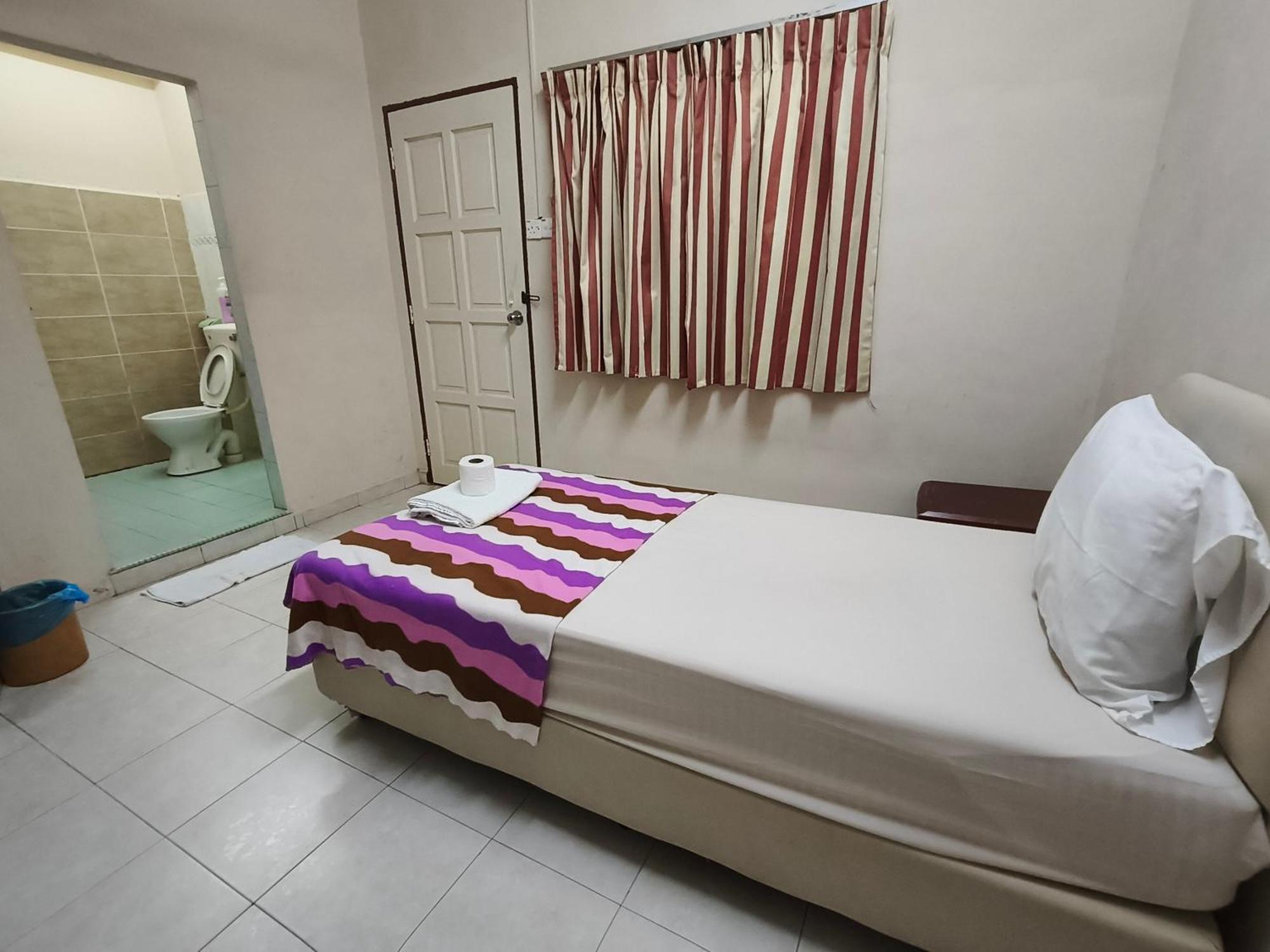 Kota Lodge Guest House Malacca Exterior foto
